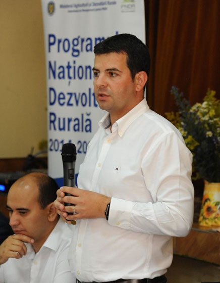 constantin-discurs-la-arad_b constantin-discurs-la-arad_b