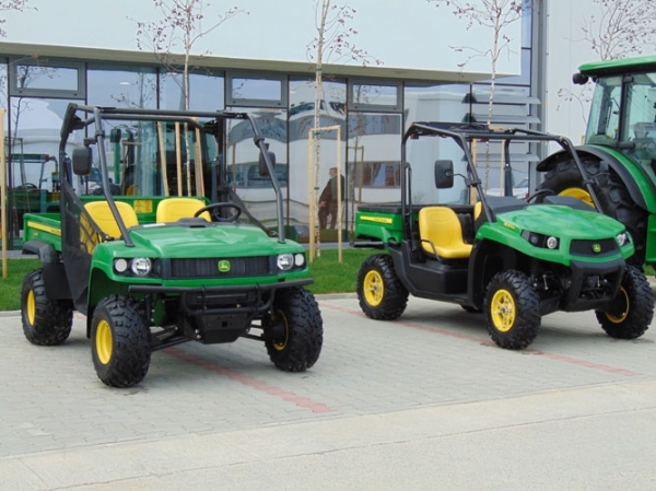 masinute-john-deere_b