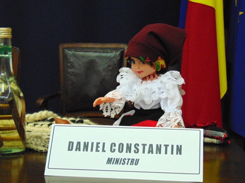 papusa-lui-Daniel-Constantin_b