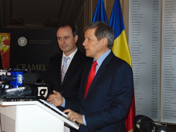 premier-si-ministru_b