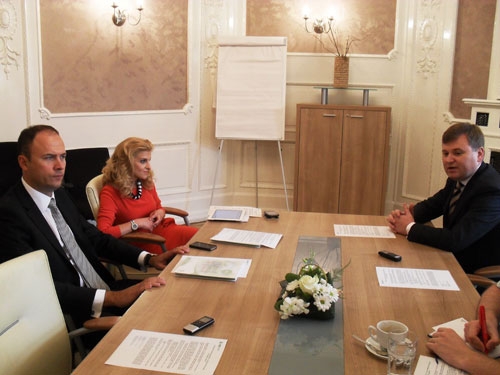 conferinta-otp-bank_b